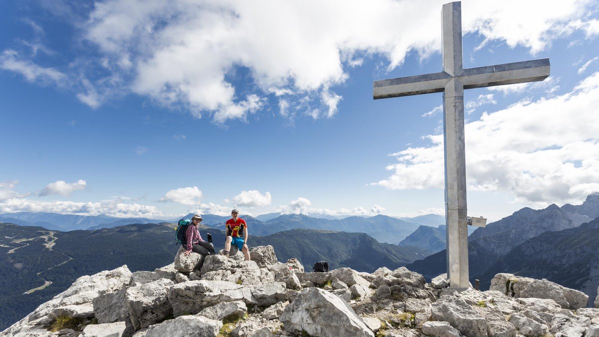 Csvakansi's tweet photo. It's worth the effort.

https://t.co/nfpF9ElljR
Instagram: csvakansi

#lagodigarda #Italy #trekking #hikingadventures #climbing #instatraveling #instagunung #pecintaalam #pendakigunung #jalansehat #travelpic #reisen #travelgram #latergram #travelwithus https://t.co/kwwEeFdGcV