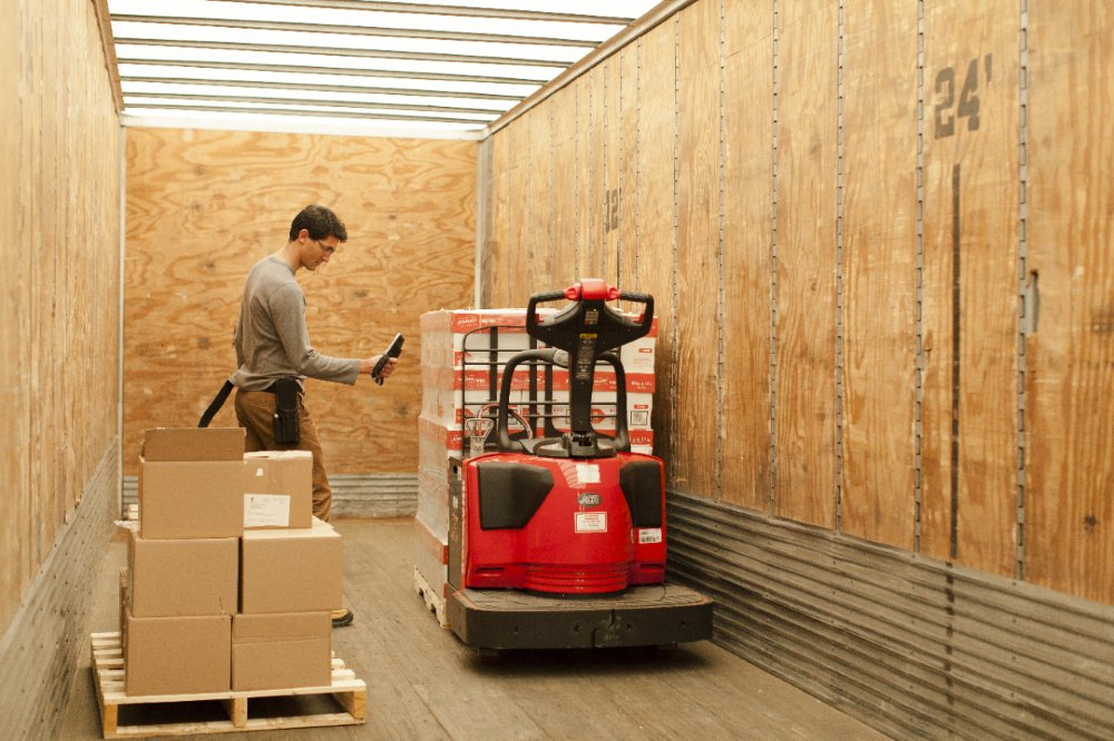 ventor_tech's tweet image. Warehouse workers can now receive goods three times faster by using a barcode scanner.  ventor.tech/mobile/receivi… #warehouseprocesses #odoo #inventorymanagement #barcodescanner #warehousemanagement #odooWMS #WMS #Logistics