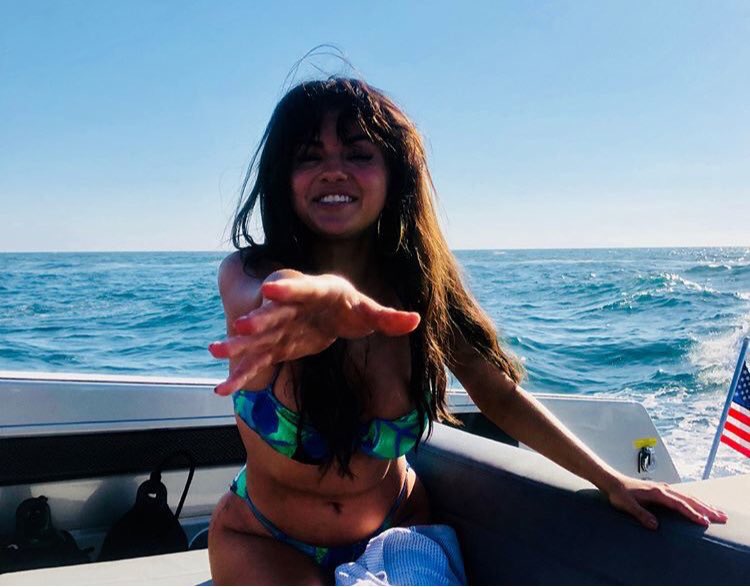 TeamSelenaGFR's tweet photo. OH MY GOD 😍❤ https://t.co/H3f3iNnPIR