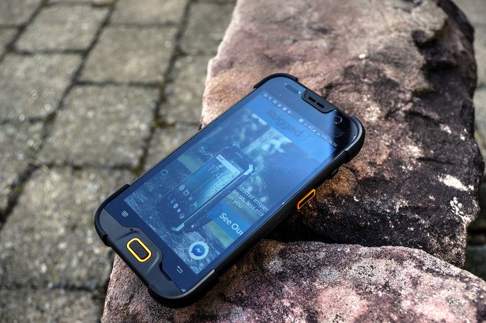 RuggedTechChina's tweet photo. RuggedT Mobile Computer H6 😎
5 inch screen
2D barcode scanner / NFC
Android 7.0
IP68
WIFI / BT /4G LTE 
annie.jiang@ruggedt.com 
Photos credit: our customer Adrian Reiber
#rugged #ruggedhandheld #mobilecomputer #ruggedphone #IP68 #2Dbarcode #NFC #Android7 #4GLTE https://t.co/07cBhcOyBc
