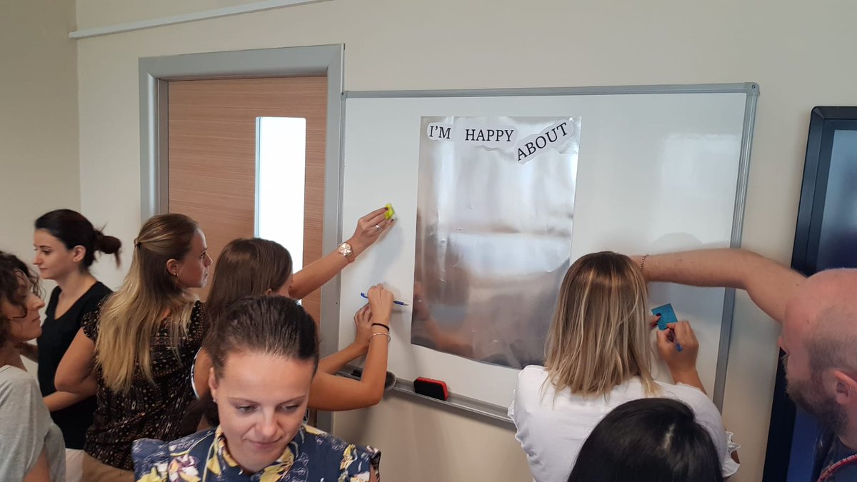 nagihanhoyur's tweet photo. Bahcesehir Bursa Modern Foreign Language Department Inservice Training ✌️ #teamworkmakesthedreamwork #makeyourownkindofmusic #BKBursaModern #foreignlanguagedepartment #educationalrockstars 👩🎤 https://t.co/f6hyOgcF5c