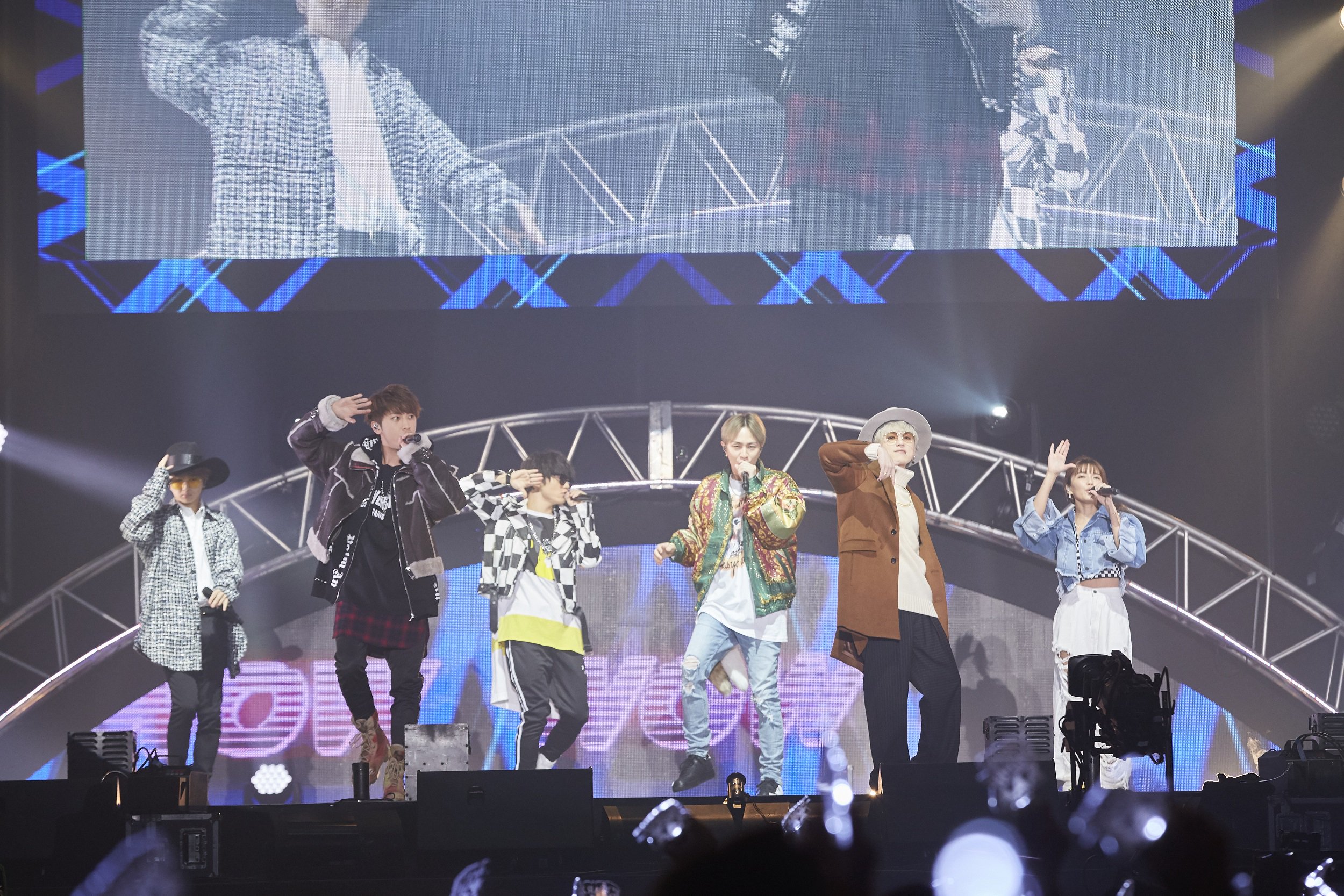 フジテレビone Two Next ワンツーネクスト 次ナルtv G a New Year Party 18 明日17日 金 26 05 26 35 フジテレビ 関東ローカル で放送 今年年始のaaaのプレミアムライブをダイジェストで地上波初放送 深夜ですが aのかっこいい