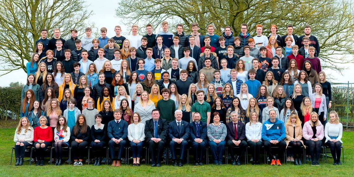 Heber_Head's tweet photo. A-level Results Day 2018: Congratulations to all the sixth form @BishopHeberHS Class of 2018 on their results today - proud of each of you! All the best whatever path you are deciding to take next. #pretd’accomplir https://t.co/SxghqXVWGx