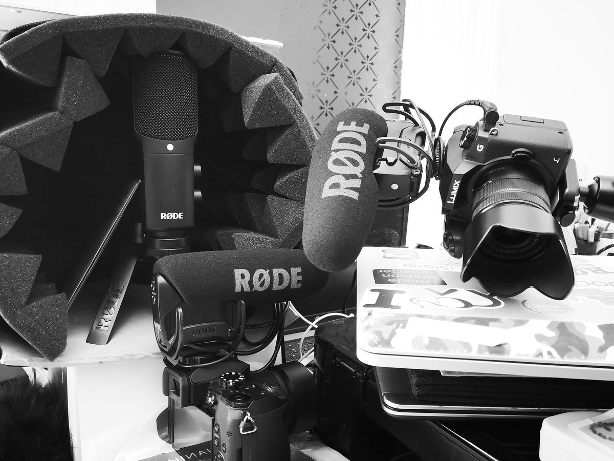 dez_blanchfield's tweet photo. never enuf @rodemics :-)
.
.
.
#phonephotography #phoneography #travel #travelgram #travelblog #travelblogger #vlogger #blogger #travelvlogger #traveller #travelphotograpy #travellife #travelingram #travelling #cinema #shotonHuawei #Huawei #HuaweiMobile #shoulderpod https://t.co/bLV48JVAUe