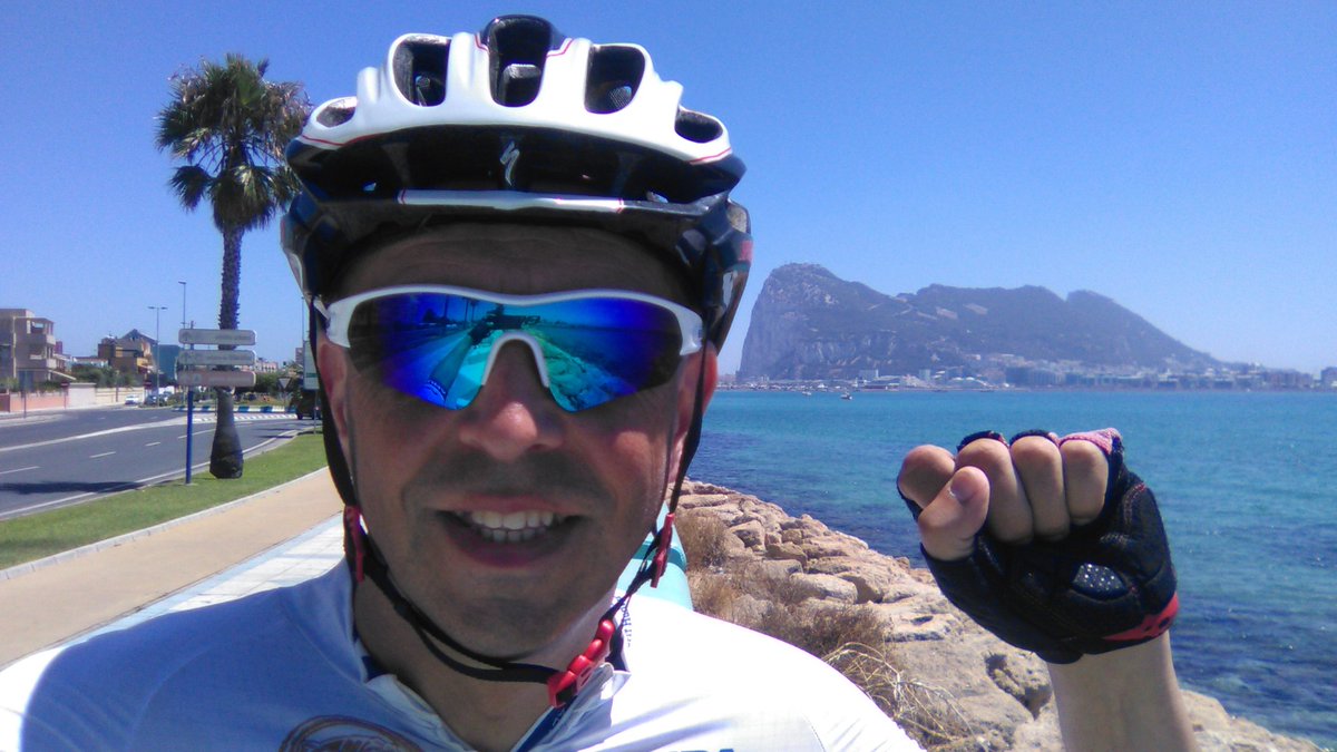 AndyTaylorJLT's tweet photo. 2/2 - after having to get emergency passports and buy some clothes we decided to continue a shortened #SpainEndToEnd and arrived in Gibraltar yesterday. A tough 10 days but we're stronger for it https://t.co/mdBjwxzADd