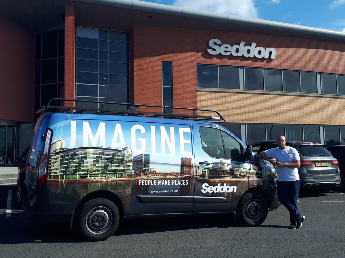 Vanessa_Brlw's tweet image. Seddon supporting the BL18 Packed Lunch initiative, Tom driving the Seddon van today helping deliver the packed lunches to the local community centres.