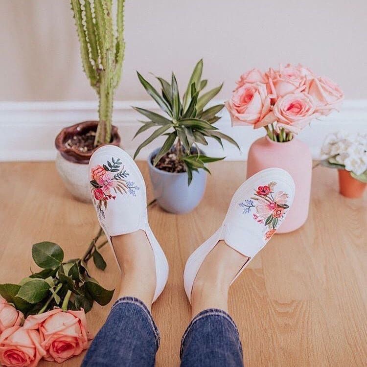 imjanethunder's tweet image. Thursday made better in 🌼🌺.

#FindItOnZALORA Keds Triple Decker Rifle Paper Lively Embroidery Slip Ons. 📷 via @picture.it.pretty

Shop @ZALORAPH  &amp;amp; Get 15% discount on your purchase by simply using code: ZBAP8MX upon check-out.

#discountcode #zaloravouchercode #Zaloracoupon