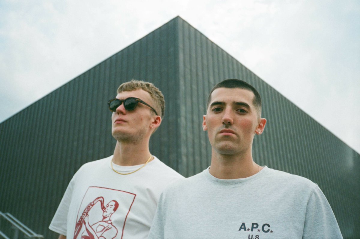 Fanshore &amp; Tropic carve a vibrant portrait in the suave 'Soul Define' [405 Premiere]
bit.ly/2waDY3J
(<a href="/fanshore_tropic/">Fanshore & Tropic</a>)