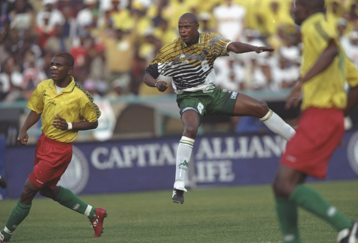 FIFAWorldCup's tweet image. #TBT to when @LucasRadebe's 🇿🇦@BafanaBafana clinched a place at their first ever #WorldCup, courtesy of a @PhilMasinga screamer #onthisday in 1997 💪

The reigning African champions made their debut at 🇫🇷France 1998 ten months later.
#ThrowbackThursday