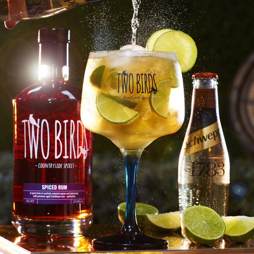 This #NationalRumDay, try the @twobirdsspirits Spiced Rum with our Schweppes 1783 Golden Ginger Ale - the carefully selected spices and botanicals in the rum compliments the ginger notes in our mixer perfectly 👌 #UltimateMixer #Schweppes1783