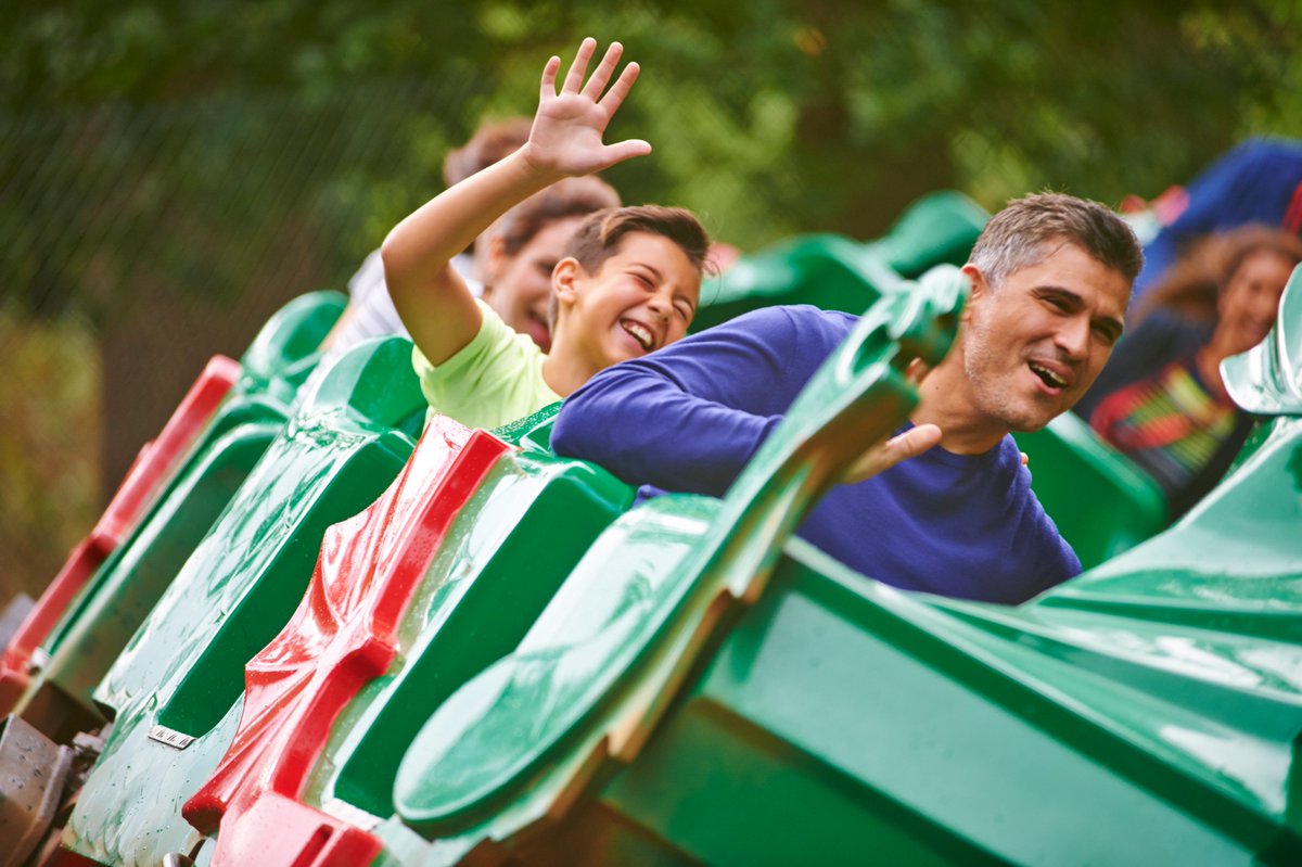 LEGOLANDWindsor's tweet photo. Happy #NationalRollerCoasterDay! Have you flown through the treetops on The Dragon in Knights' Kingdom yet? https://t.co/qbtuE9SowO