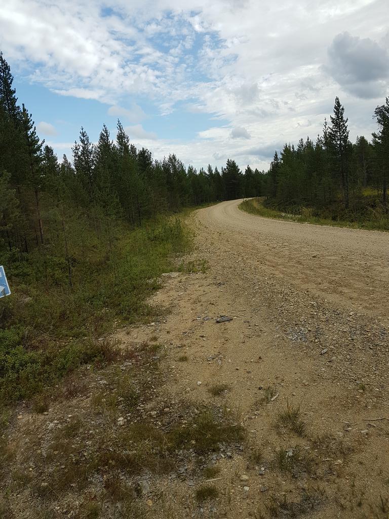DrIainBanks's tweet photo. The road to Russia. Time to turn round as Ivan is just up ahead #inaridig @ProfTonyPollard @LoveArchaeology @UofGWarstudies @UofGArchaeo @UofGHumanities https://t.co/cDLz0BZQ8L