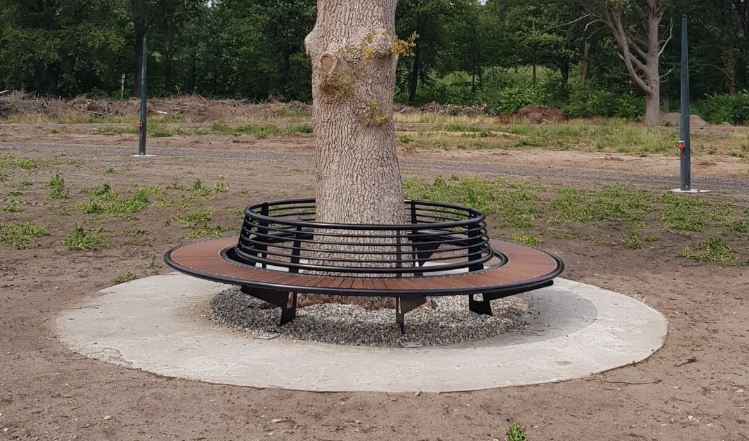 SKWshop's tweet photo. Onze ronde #boombank Yuvar in #Deurningen #architecten #design https://t.co/ADBoWM7OTg https://t.co/dXzGFQMzmV