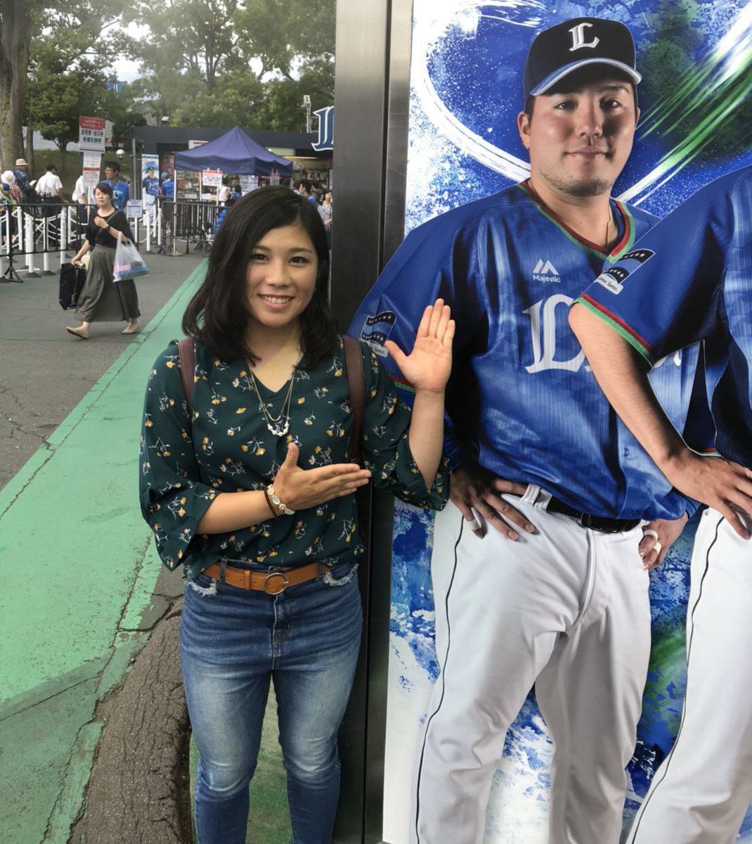 前田桜茄 プロ野球観戦中 私達もメットライフで いつか試合したいですね 勉強勉強 T Co Dkqoy1mop5 メットライフドーム 女子プロ野球18 長尾朱夏 選手
