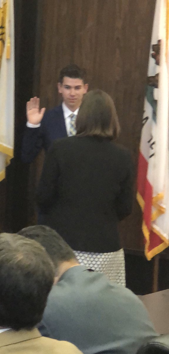 boscobusiness's tweet photo. One of @boscobusiness very own being sworn into his city’s Youth City Council, alongside the Mayor. His efforts/ideas include creating a Youth Master Plan, expanding programs &amp; facilities, enhancing school safety, technology, mentoring programs, career enhancement programs, etc. https://t.co/LgSJMZ0UGN