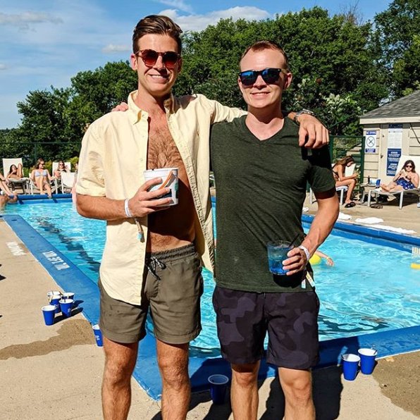 DIPPoolBar's tweet image. Summer's back! Grab a Cruzan Rum Runner bucket (or two!).

 📷: haleyjolene22 smmort1 thejuicyproject_ thejuicyproject_ #DIPpoolbar #Fredericton