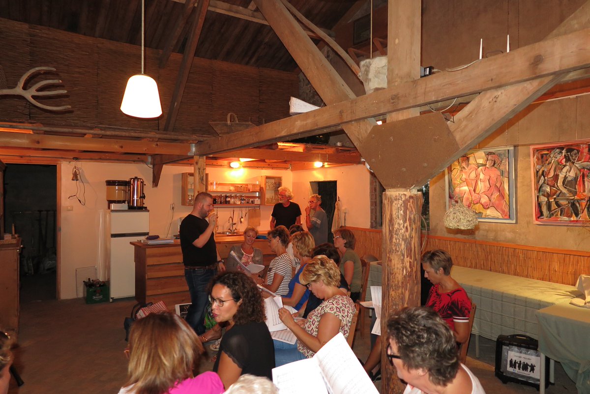 Repetities concertseizoen 2018-2019 van start. Moeten wel uitwijken naar alternatieve repetitieruimte i.v.m. schoolvakanties #concert2019 <a href="/Culturaede45/">Cultura Ede</a> facebook.com/permalink.php?…