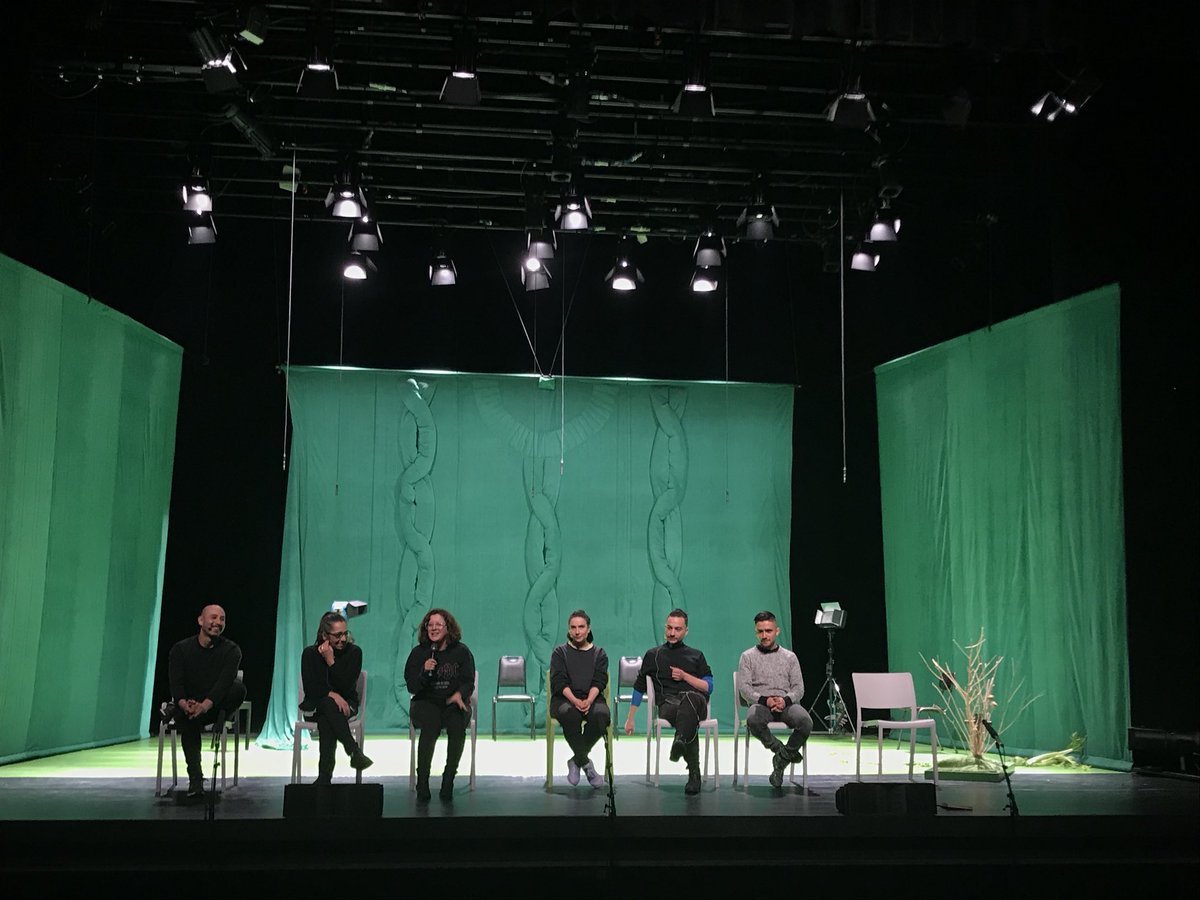 teatrobiobio's tweet photo. Junto a los actores y protagonistas de #ElDylan, se desarrolla un conversatorio sobre la temática abordada por la obra de @lamalaclase1 https://t.co/82k0ytuTLK