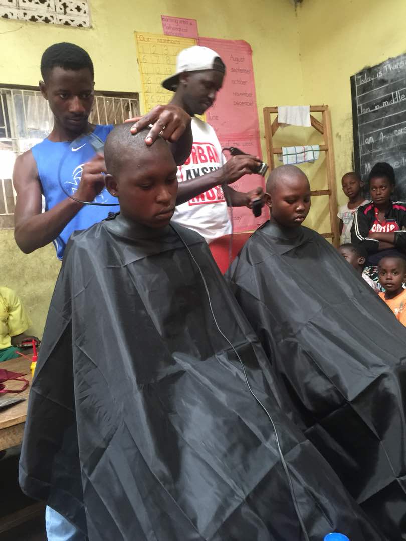 Been such a busy day at KCBI Nursery and Primary School. We've been able to give free haircuts to 80 kids. S/o to the whole team, @KSL_Owakabi & @NeoCape for the Shaving gowns. #BuildoutFoundation #WeFlourish