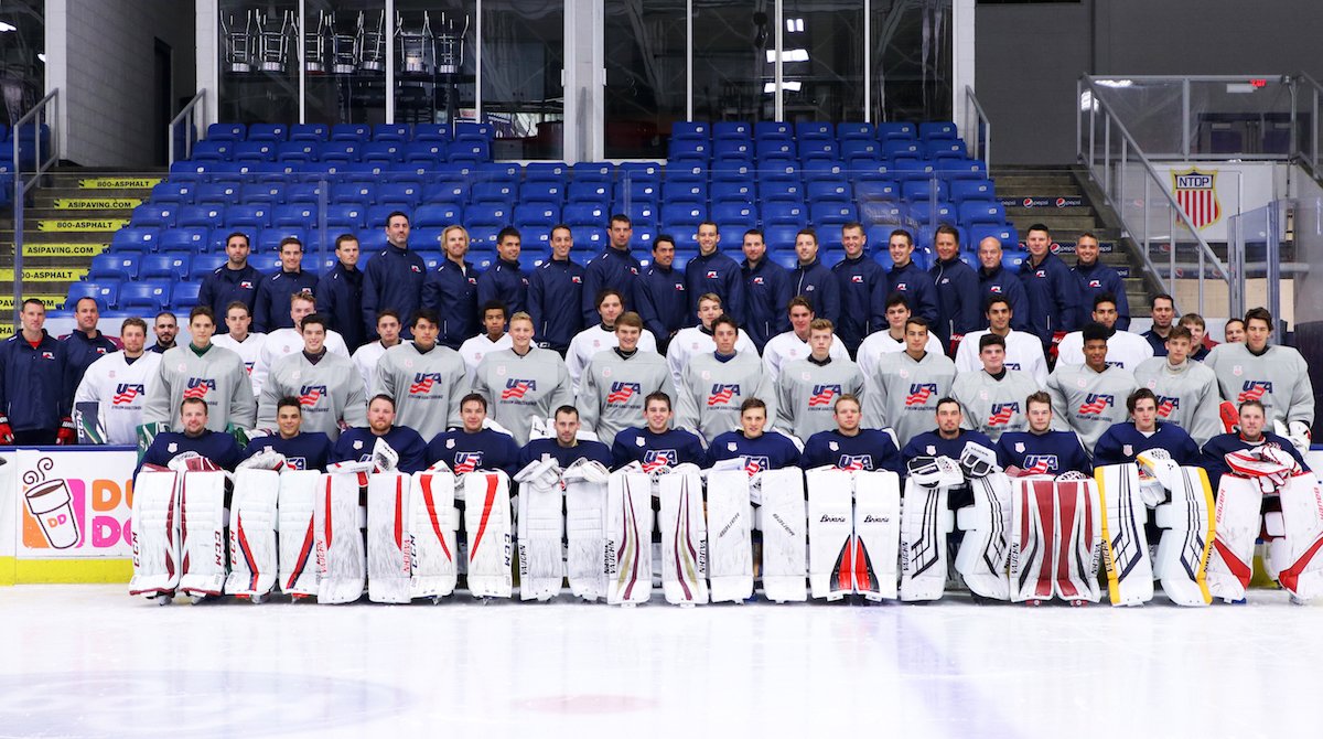 #StrelowCamp team 📸. #GoalieNation #51in30 → bit.ly/2Mwkwc4