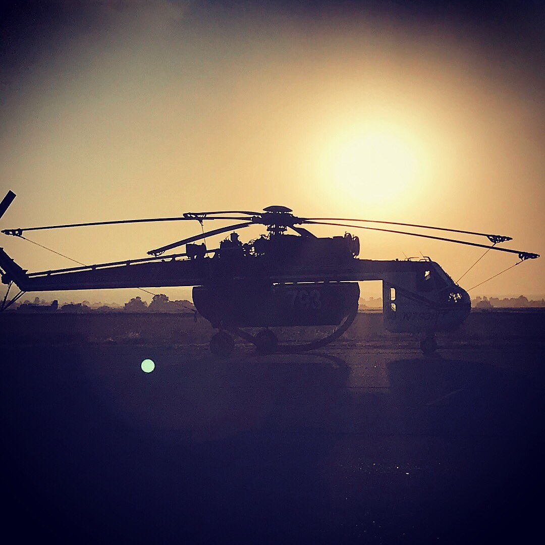 CALFIRE_SLO's tweet photo. #PRAAB #Helitanker 793 https://t.co/7uNACWjKnU