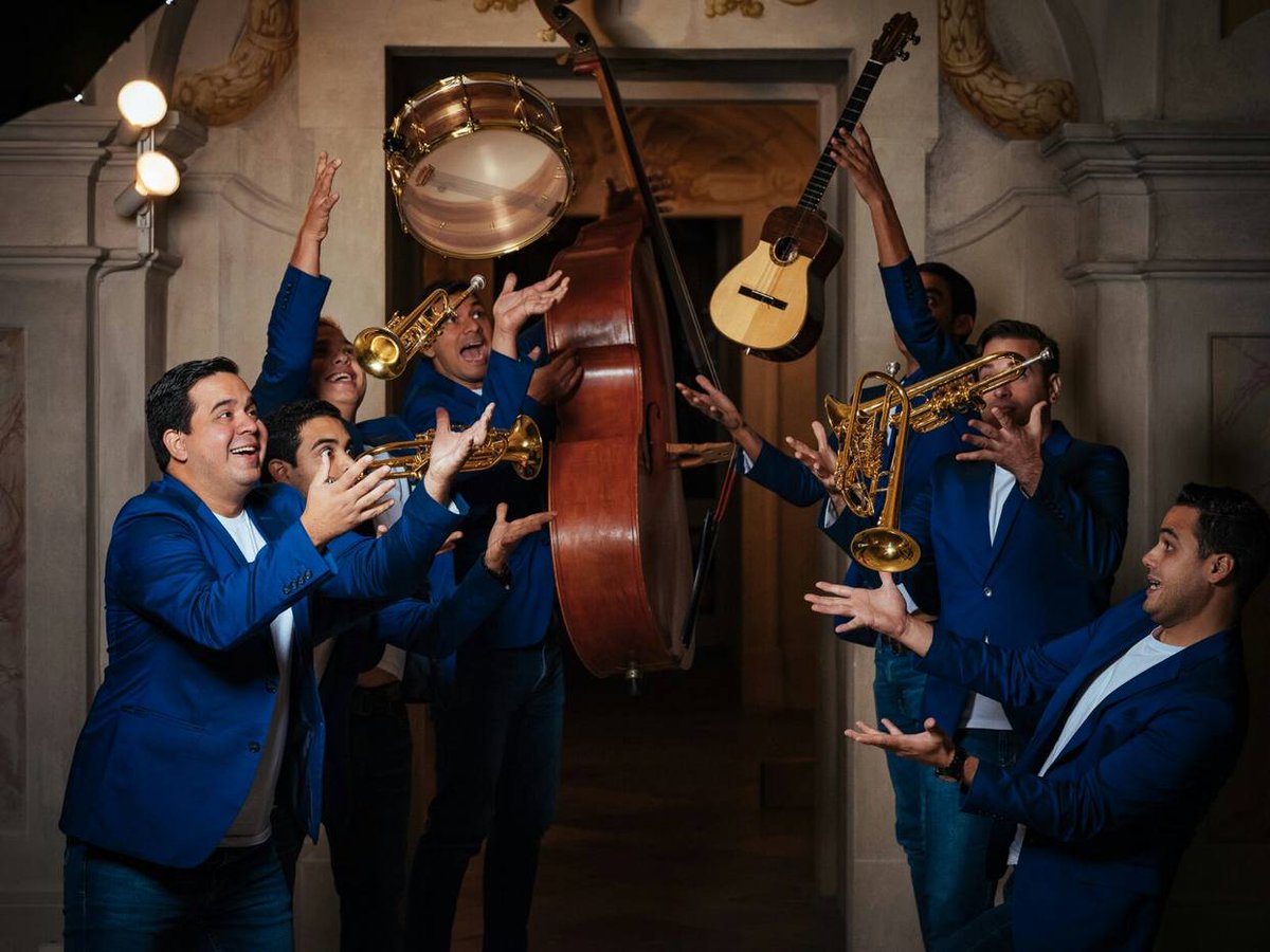 ¡Orgullo venezolano! El grupo <a href="/Ensamble74/">Ensamble 7/4</a> oriundo del estado Lara, ganó dos medallas de plata en los premios Global Music Awards en las categorías de Mejor Agrupación Instrumental y Mejor Ejecutante. #MúsicaET #RevistaEtiqueta #16Ago