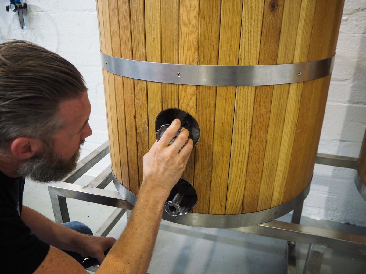 GradysYard's tweet photo. Currently prepping the old @YellowBellyBeer brewkit and giving it some love before a move to its new home @GradysYard in #Waterford.
#Brewpub #GradysYard #CraftBeer https://t.co/sQdBKPWwkH