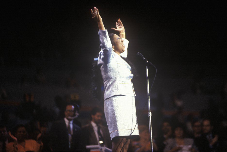 playbill's tweet photo. Remember the legend Aretha Franklin with 7 of her greatest theatrical performances https://t.co/dEYIMLiUr9 https://t.co/5KaVstAQQk