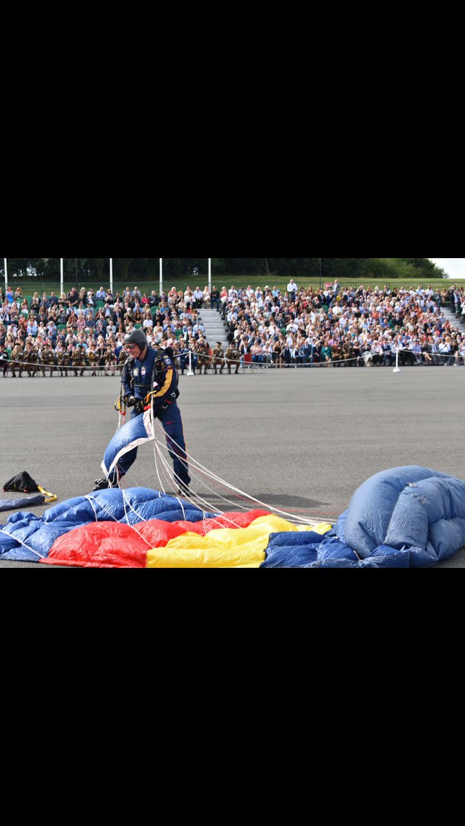 RLCSilver_Stars's tweet photo. Some additional photos from the Harrogate Army Foundation College Passing Out Parade.  #RLC #silverstars55 #ABF #Agility https://t.co/OxeZHJIhk2