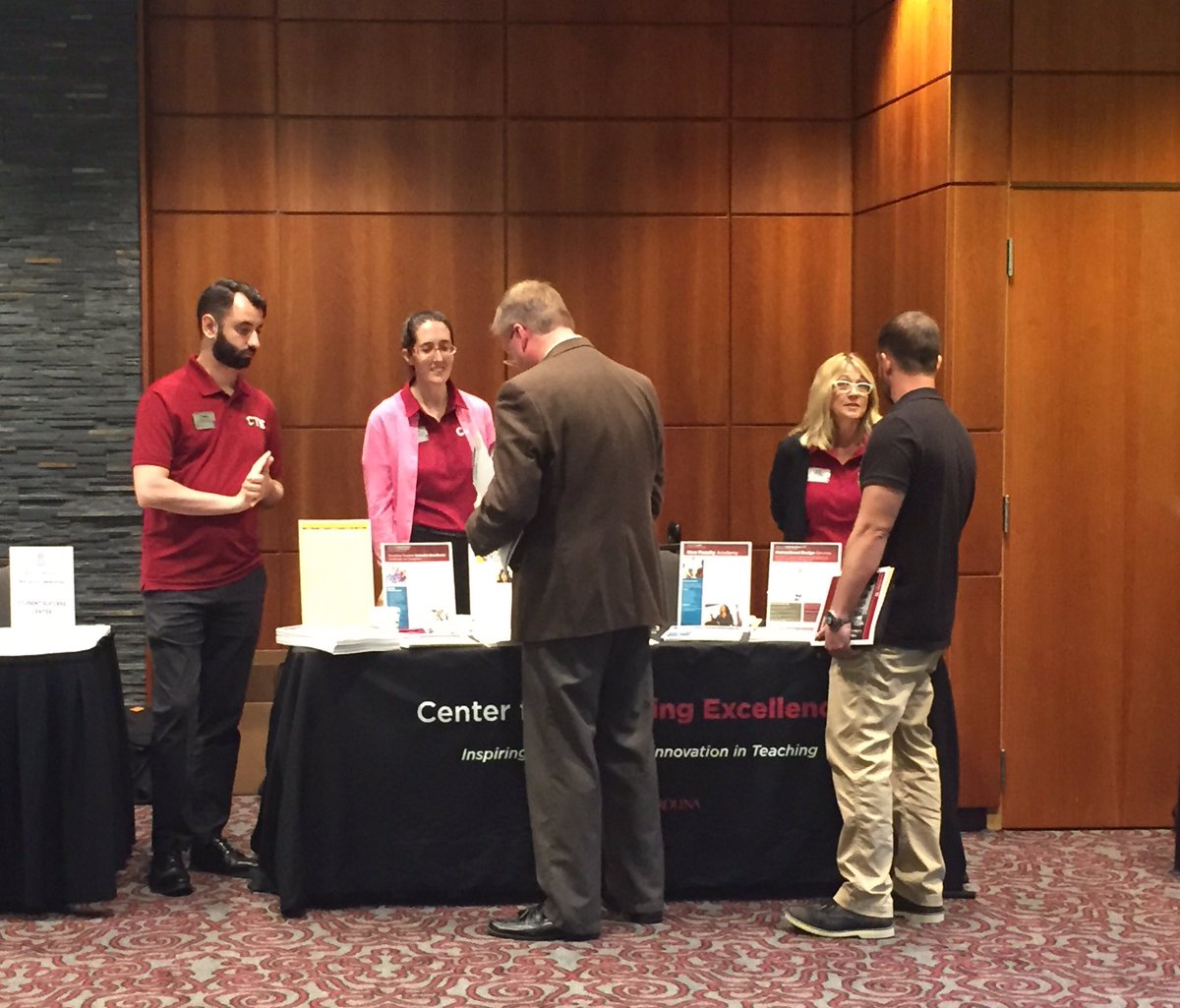 blairmlindsey's tweet photo. Learning about the many opportunities for faculty at orientation today! #uofSCNFO https://t.co/cTzvpgRGF0