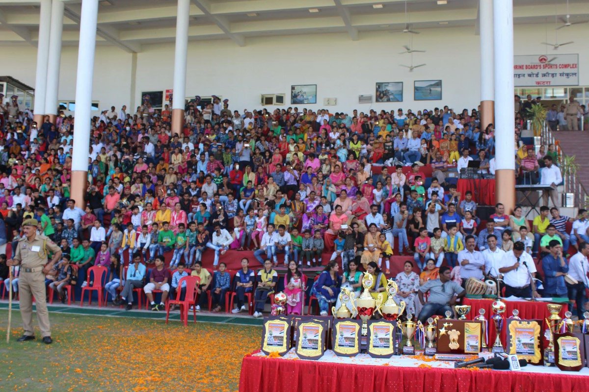 SSmvdsb's tweet photo. The 72nd #IndependenceDay was celebrated with great enthusiasm and #patriotic fervor at Shri Mata Vaishno Devi Multipurpose Sports Complex, #Katra.

 #SMVDSB #SMVDMSC #SMVDSC https://t.co/6YtRW0rHjb