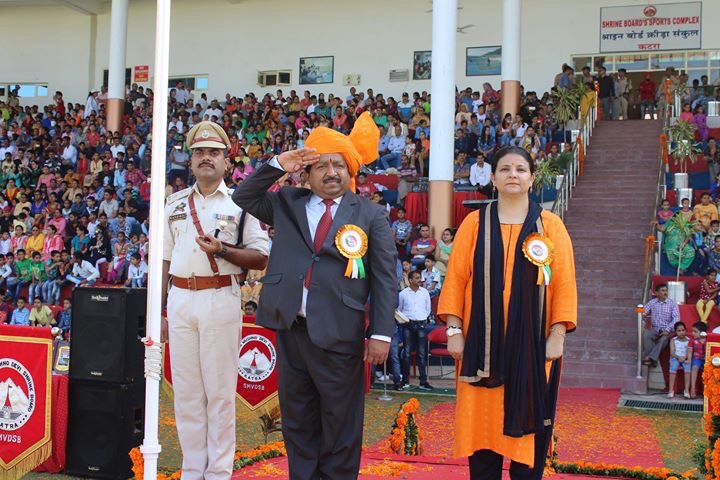 SSmvdsb's tweet photo. The 72nd #IndependenceDay was celebrated with great enthusiasm and #patriotic fervor at Shri Mata Vaishno Devi Multipurpose Sports Complex, #Katra.

 #SMVDSB #SMVDMSC #SMVDSC https://t.co/6YtRW0rHjb