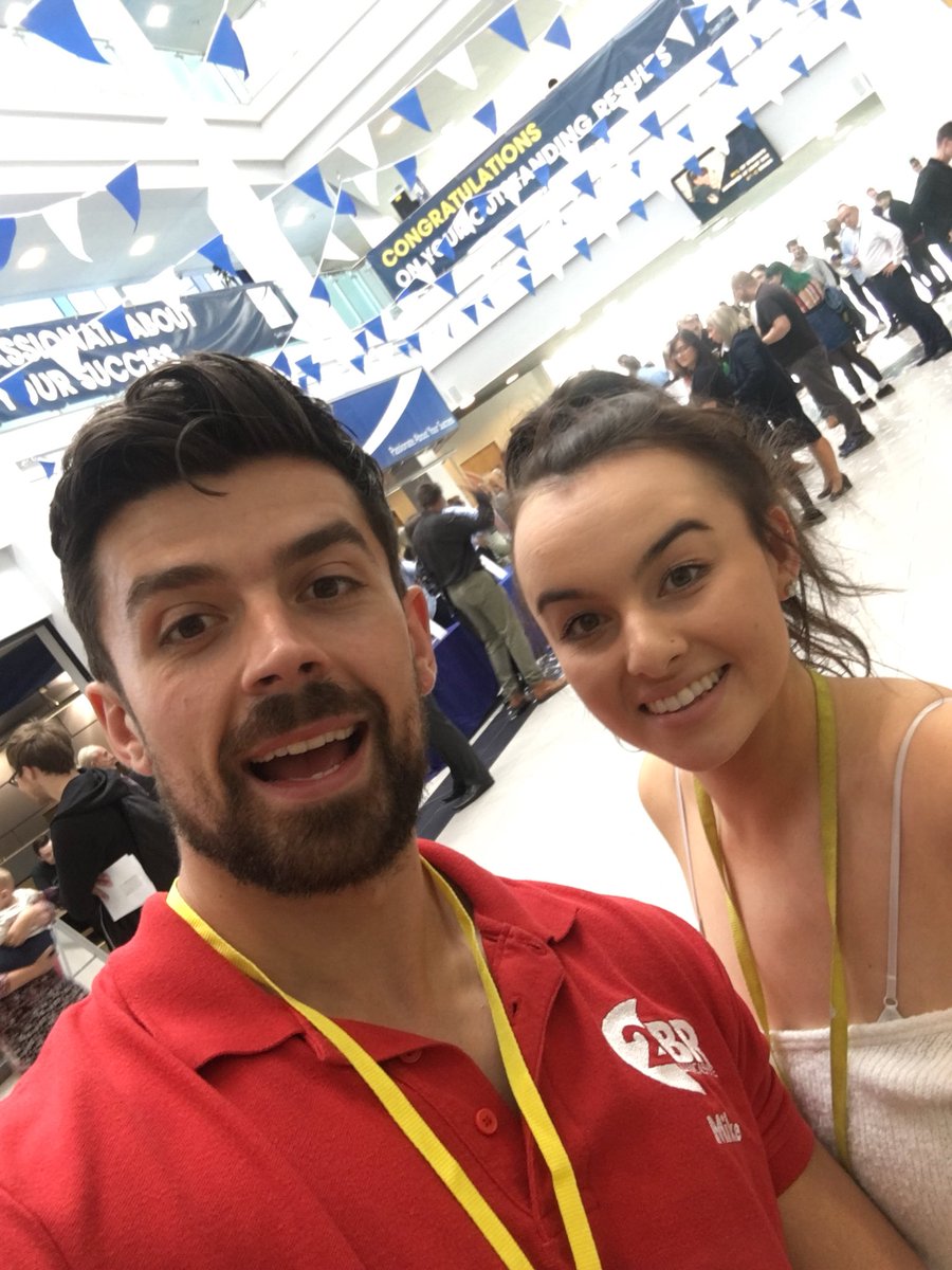 We had a great time at <a href="/BurnleyCollege/">Burnley College</a> for A-Level results day. Some AMAZING results! Well done, everyone. @2br #Burnley #TMITM 📚🎉