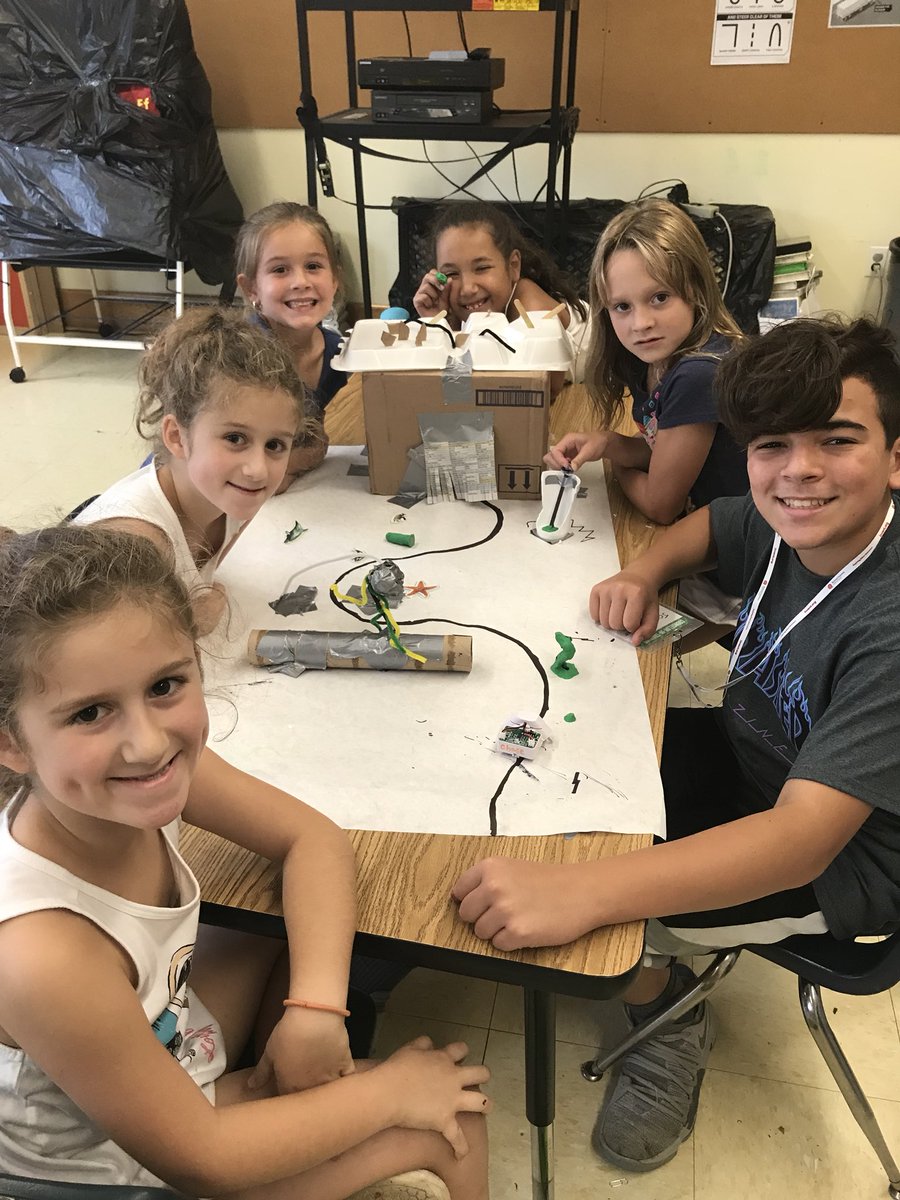sasv28's tweet photo. Our inventors take a deep dive to explore the role of sensors in underwater caves while avoiding the coral reef, sunken ships and hydrothermal vents! Can they do it???Yes they can!!!@OSDinvents #campinvention #optibot https://t.co/SLgf6exB74