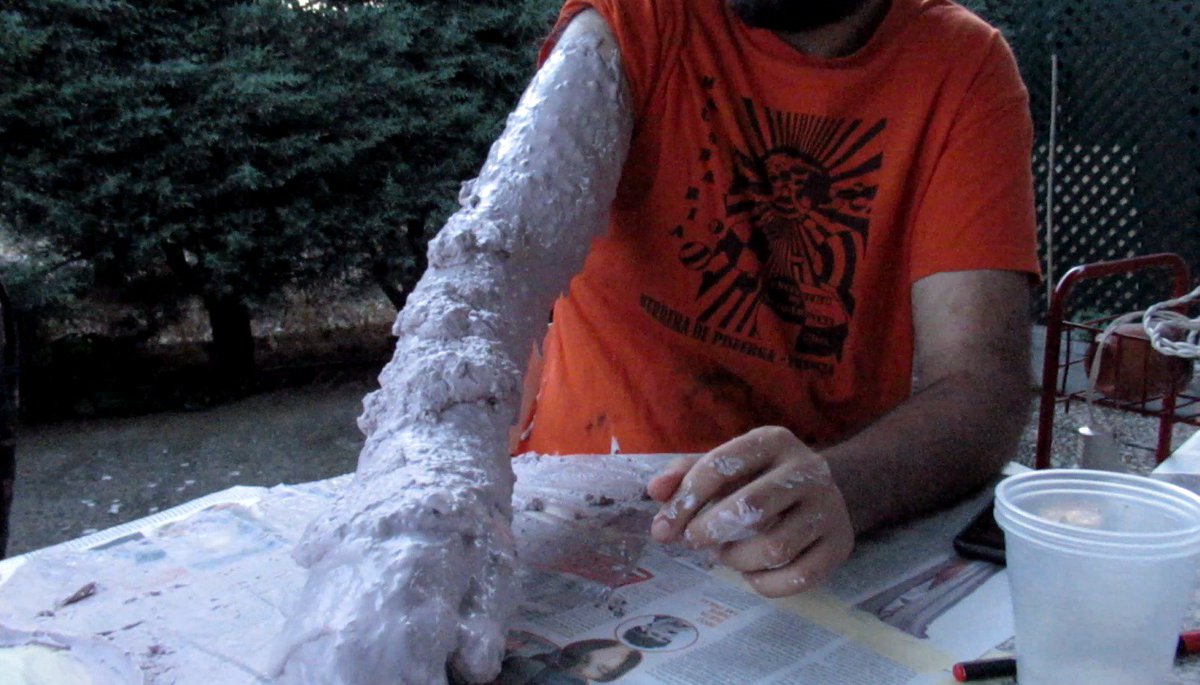 ManlimaCosplay's tweet image. Hace nada hicimos un #lifecast muy improvisado al brazo de Arshan para que pueda #patronar bien a gusto en su brazo sin necesitar ayuda y sin tener que probarse cosas continuamente, super práctico 😌
#cosplay #wip
goo.gl/t6nvr4