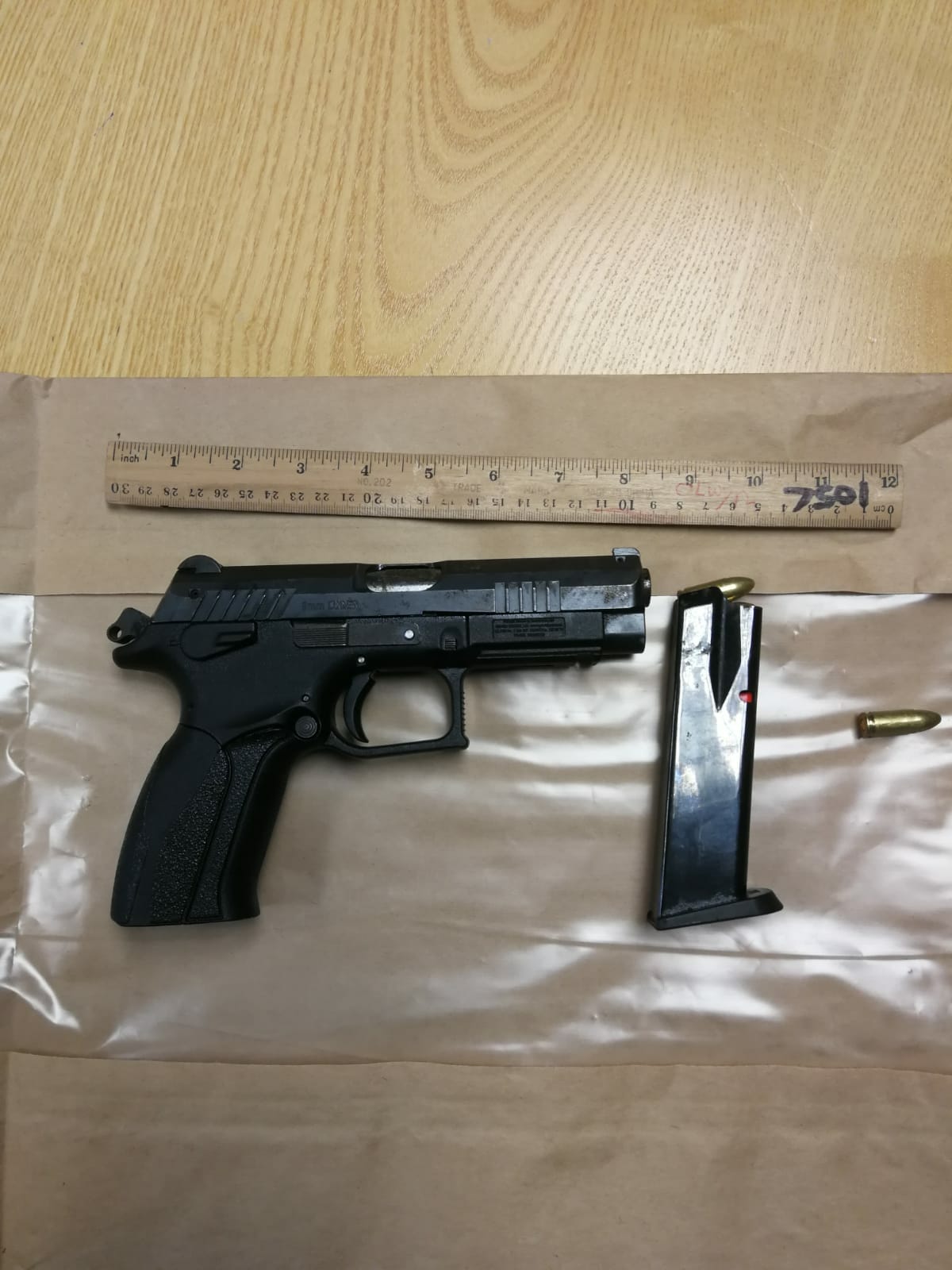 DkuG8ToWwAImm_R?format=jpg&name=large