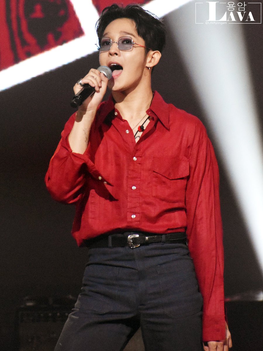 yongamLAVA's tweet photo. 180809 2018 인디스땅스 파이널 콘서트 사우스클럽 남태현 #인디스땅스 #indiestance #사우스클럽 #southclub #남태현 #namtaehyun @asksouthclub https://t.co/2BjwEQrU9c