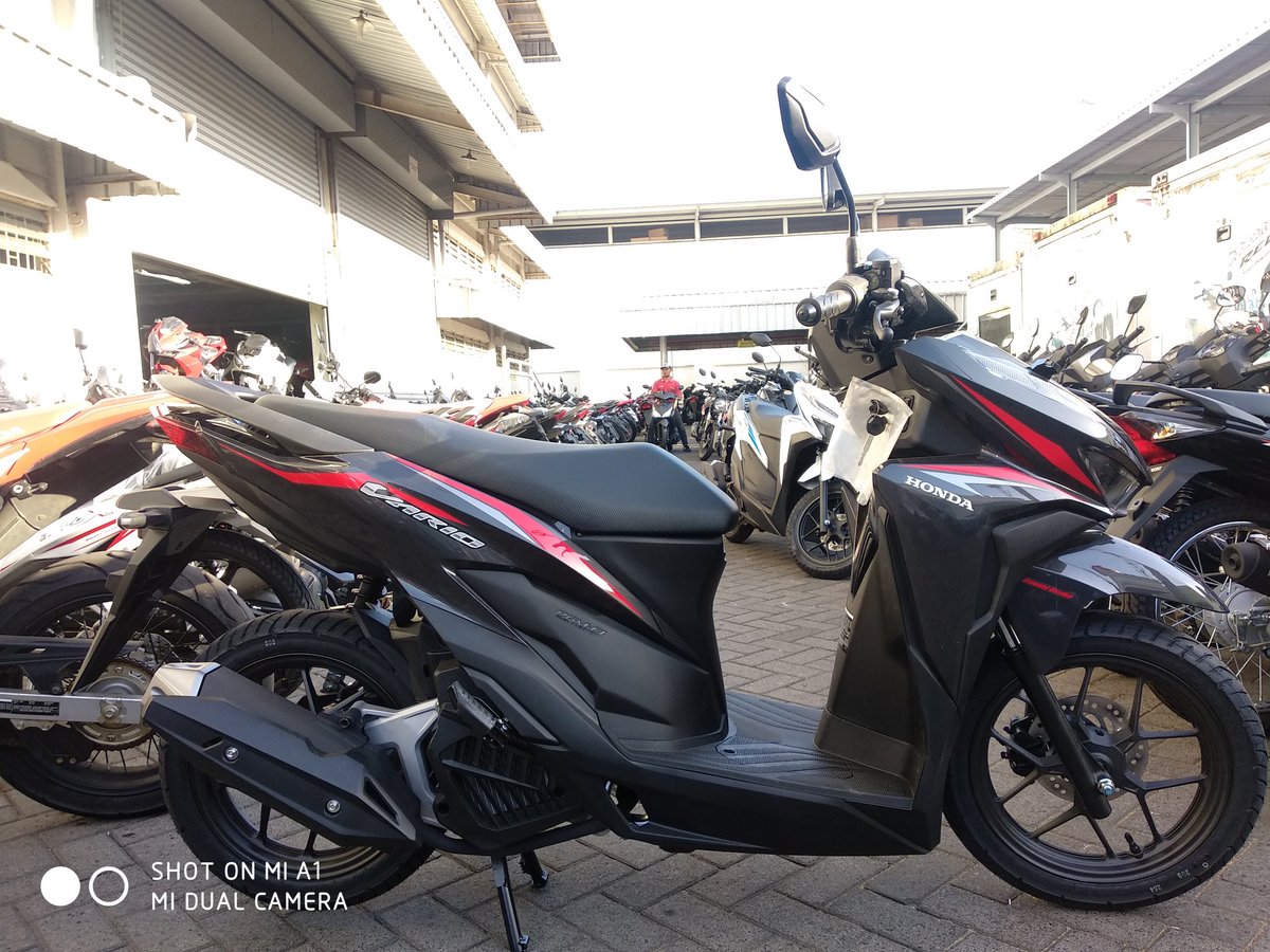 Salam satu hati Promo Honda New Vario 125 CBS Cukup dengan DP 700.000 anda sudah bisa bawa pulang motor dambaan anda,dan dengan angsuran yang minim yaitu 800.00x35 Ayo tunggu apa lagi dapatkan cashback hingga 600ribuan WA,sms,TLFN 087885008141