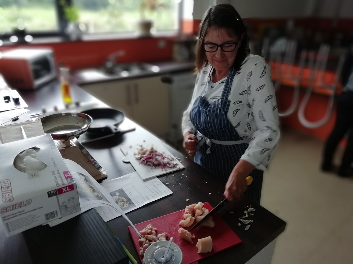 Dirrans_centre's tweet photo. Our Shop, cook, eat group were busy in the kitchen on Monday. The group worked to make a creamy chicken and bacon pasta that they can take home for their tea! Well done all.  #scratchcooking #healthandwellbeing #dirranskitchen https://t.co/yE8fWPIlvf
