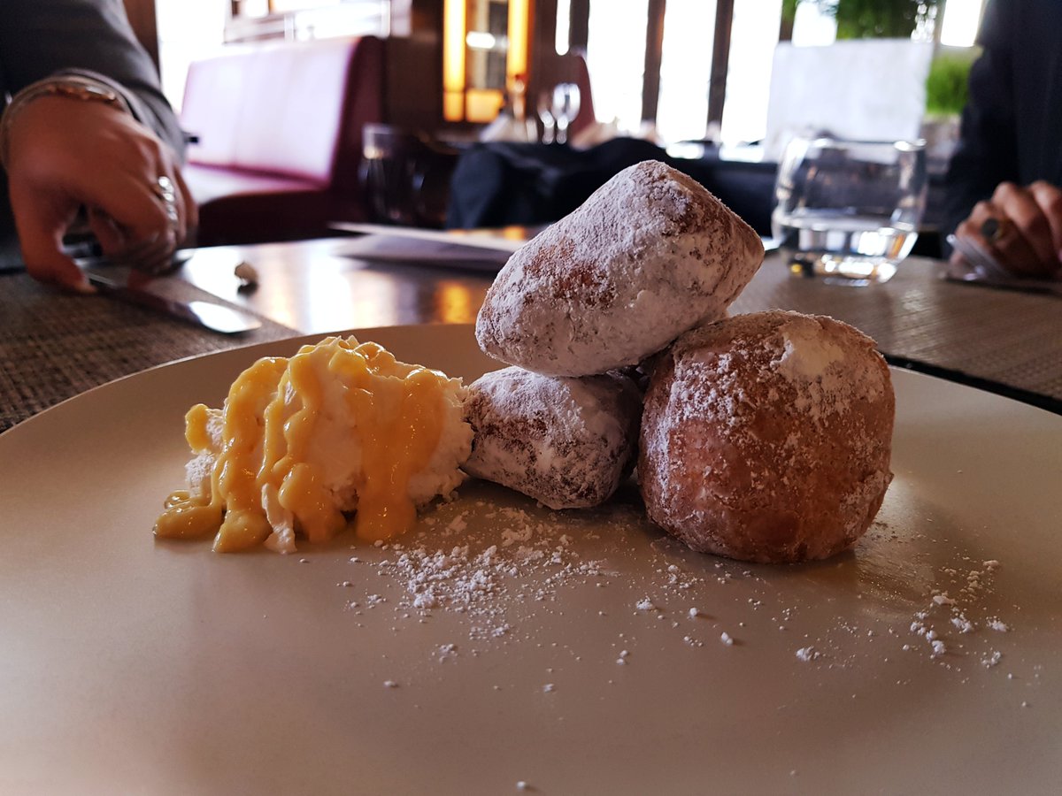 DaVinciHotelSA's tweet photo. Dessert's on us this Women's Month Enjoy a complimentary dessert with every main meal ordered from @MaximillienRest à la carte menu 🍰 Offer ends 31 August. T&amp;Cs Apply. #PrettyLegacy #LegacyHotels https://t.co/xzSKsd7xjr