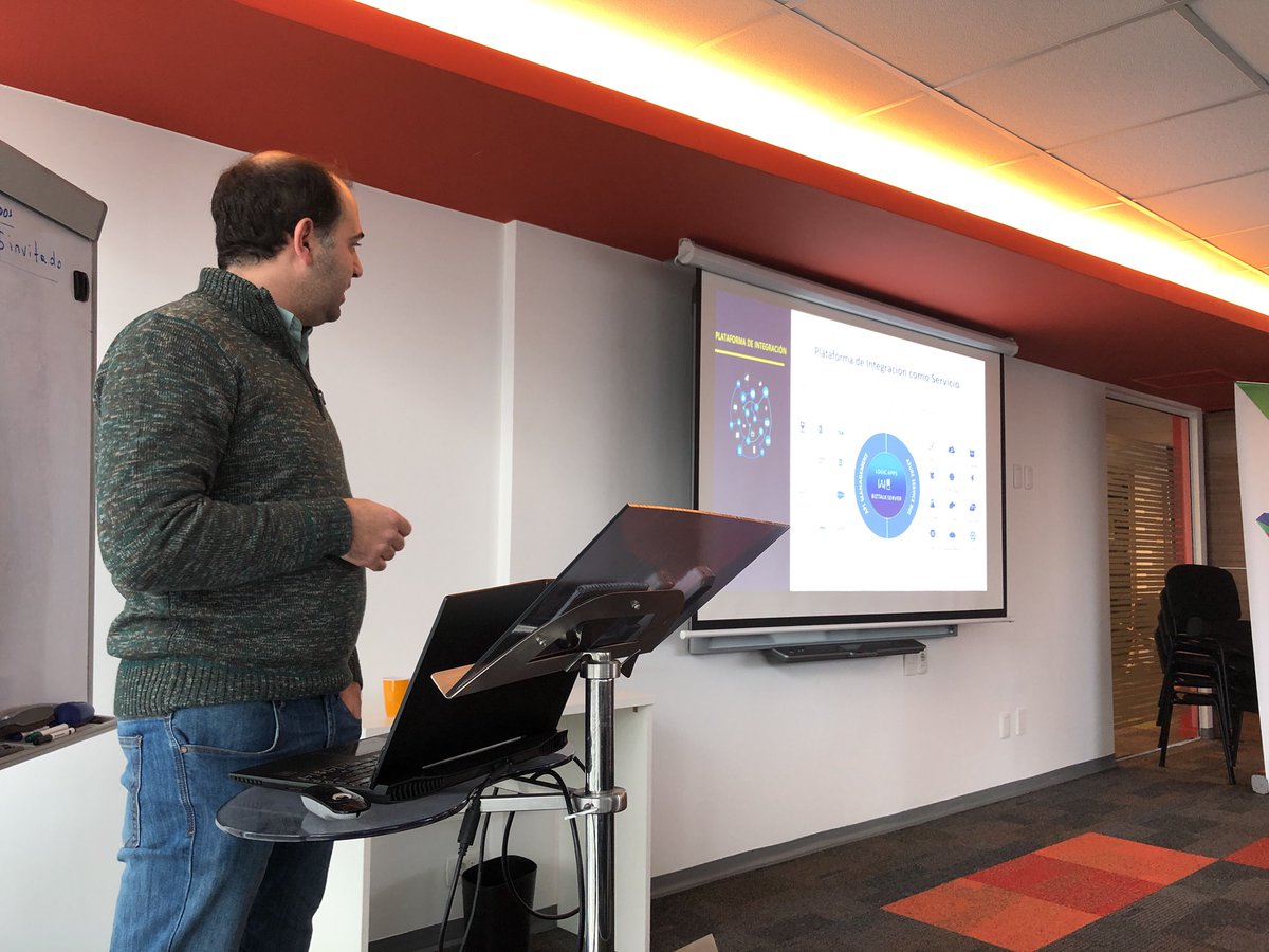 rostanker's tweet photo. #OptimiSession con un salado @arkanosoftware https://t.co/fhCdb7bDQ2