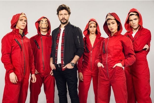 AmadOu256's tweet image. Bon mettons fin cette débat 

Rt pour prison breaks🔁
Fav pour casa de papel ❤️