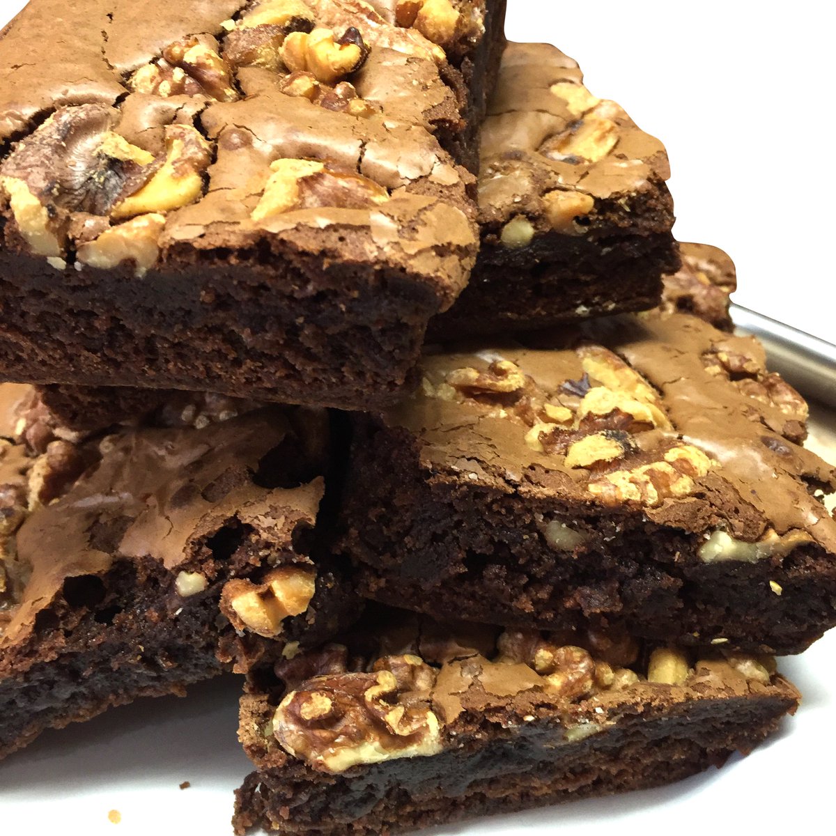 Walnut Brownies #Brownies #walnuts #livaySweetshop