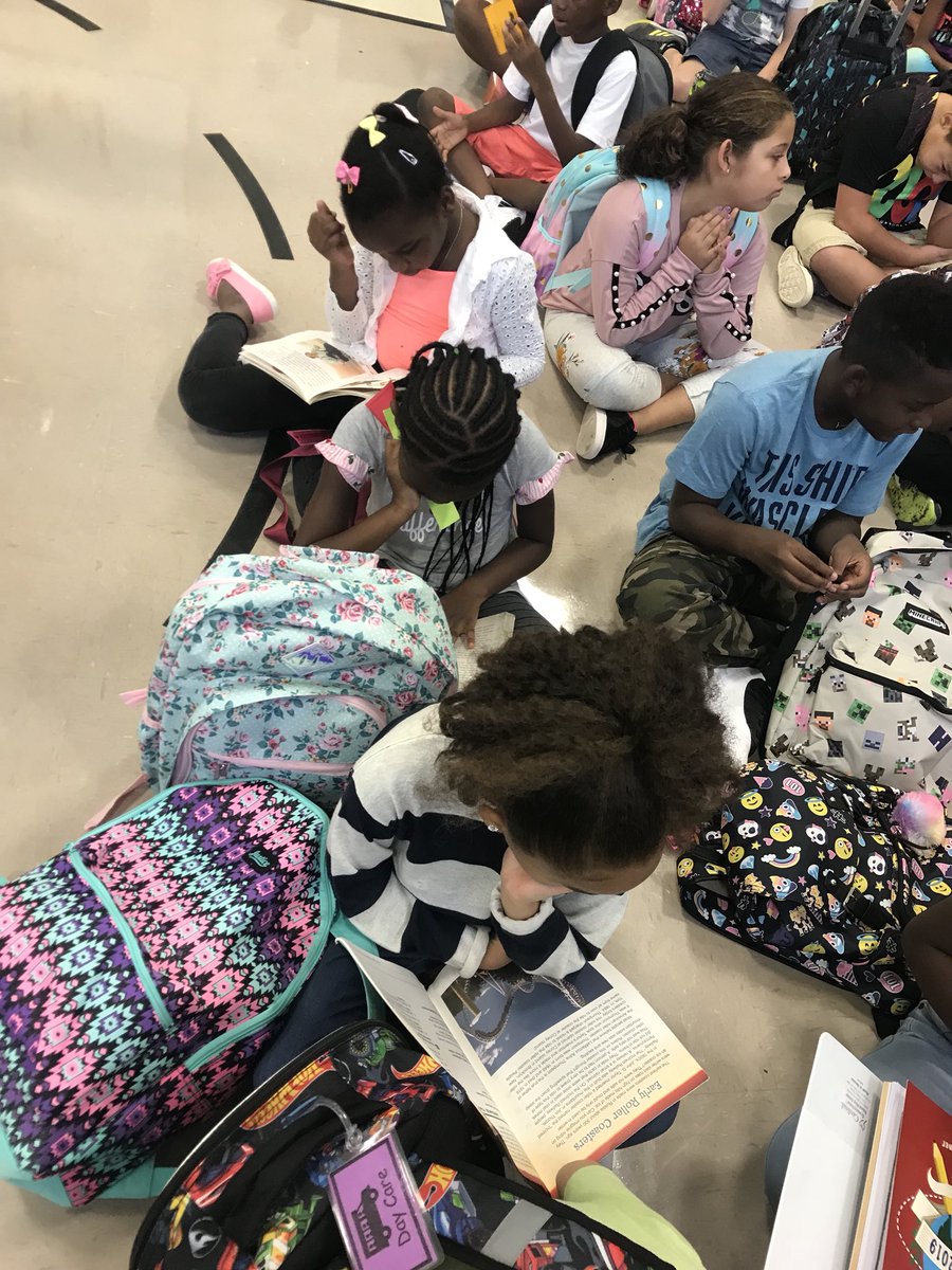 MrsAnthonyThird's tweet image. I am LOVING these reading @HuffmanHawksPYP at Huffman Hello this morning!! #HuffmanPYP #readersareleaders