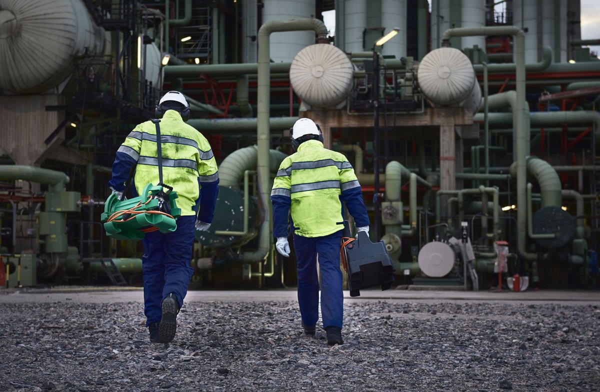 Atexor_'s tweet photo. Did you know we make deliveries of our hazard lighting to our worldwide clients onshore and offshore operations in the oil and gas industry? Enquire today for more info:
https://t.co/Zk7jgC08CT https://t.co/TXzpmyslsy