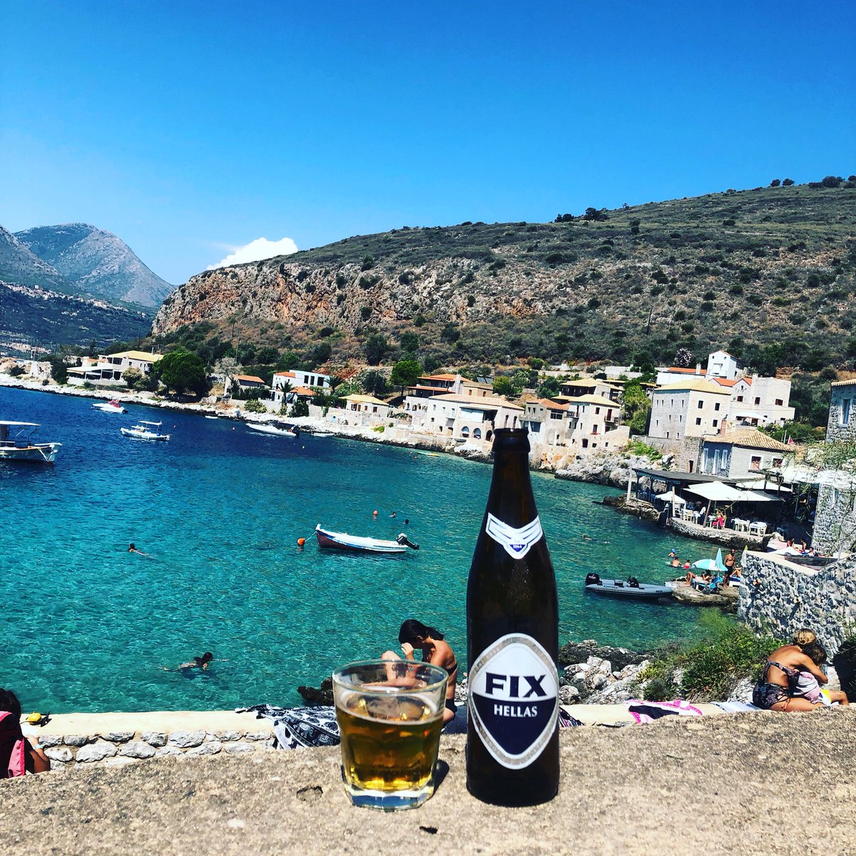 ShopGreekWine tweet media