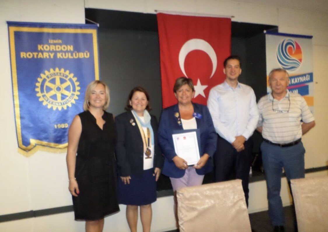 kordonrotary's tweet photo. Bölgemiz üyelik komitesi başkanı Sevgili Banu Dinçer toplantımızda bizlerleydi. Üyelik ile ilgili konuşması bizlere İlham kaynağı oldu. #Betheinspiration #rotary2440 #kordonrotary #ilhamkaynağıolalım https://t.co/MTQZlVjXmP