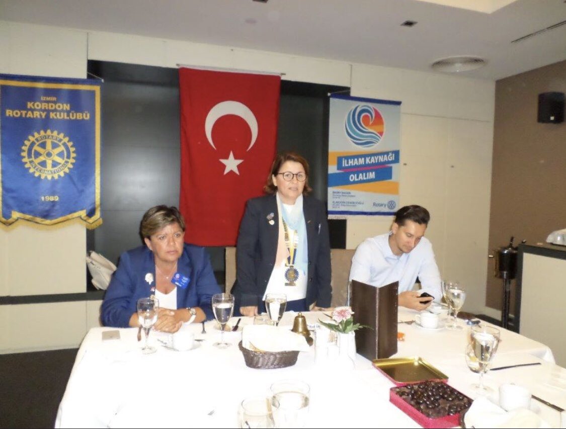 kordonrotary's tweet photo. Bölgemiz üyelik komitesi başkanı Sevgili Banu Dinçer toplantımızda bizlerleydi. Üyelik ile ilgili konuşması bizlere İlham kaynağı oldu. #Betheinspiration #rotary2440 #kordonrotary #ilhamkaynağıolalım https://t.co/MTQZlVjXmP