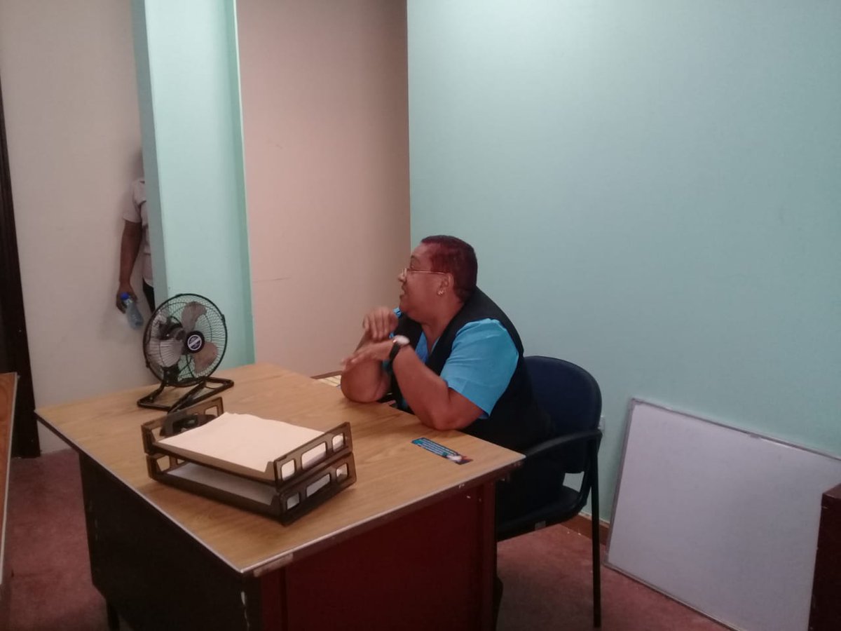 ColonAlcaldia's tweet photo. El Departamento de Ornato y Aseo  y Orden Público de la Alcaldía del Distrito de Colón informa a la comunidad colonense que mantendrá un personal en el edificio YMCA en calle 11 y 12 Avenida Bolívar Mientras que  personal de comercio y caja estan Ingeniería Municipal, en Espinar https://t.co/eKTsCb3BZD