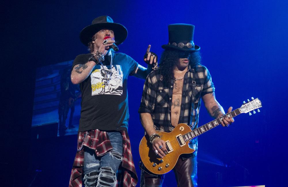 Hi on #SlashThursday 💙
<a href="/Slash/">Slash</a> #slash #axlrose <a href="/axlrose/">Axl Rose</a> <a href="/slasharmystoke/">Slash Army Stoke</a> <a href="/Gymnast45H/">Cynthia Drew</a> <a href="/tako217/">tako217</a> <a href="/MARIE2_SLASH/">Marie_FanSLASH 🇫🇷⭐️⭐️</a> <a href="/Slashudsonmex/">Slash  Mèxico</a> <a href="/p769alexis/">Bryan Amador Díaz</a> <a href="/SlashFCSaoPaulo/">SMKC São Paulo</a> @SlashArmyLATAM <a href="/SlashNation/">Slash Nation offical</a> <a href="/conspiratorita/">CONSPIRATORS ITALIA</a> <a href="/inSlashwetrust/">InSlashWeTrust</a> <a href="/weloveslash1/">Slash Army Indiana</a> <a href="/FrancyFitzyGirl/">FrancescaSMKC★</a> <a href="/gnrfrance/">Guns N' Roses France</a> <a href="/Mz_Hyde302/">Mz.Hyde</a> <a href="/SilkforSlash/">SilkforSlash</a>